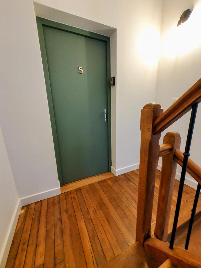 Appartement Premium Dans Une Belle Demeure - Hyper Centre-Ville De رانس المظهر الخارجي الصورة