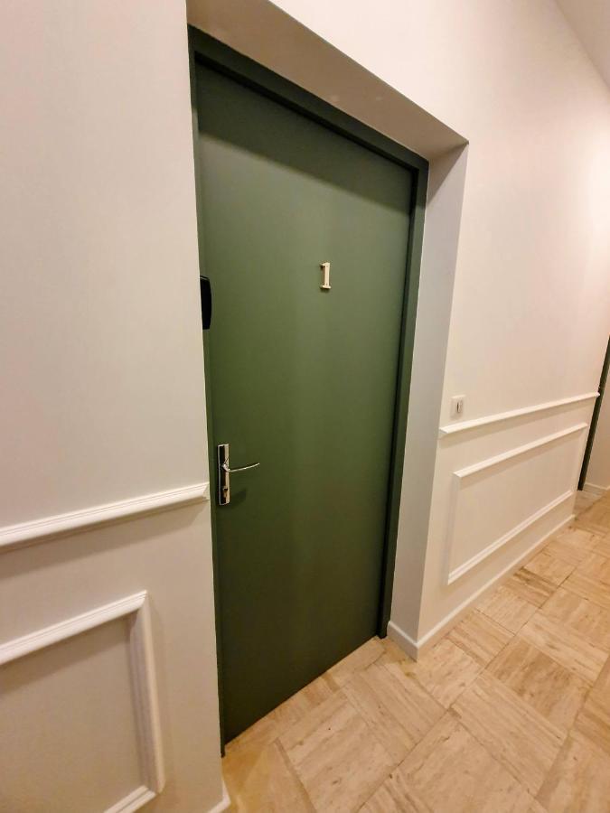 Appartement Premium Dans Une Belle Demeure - Hyper Centre-Ville De رانس المظهر الخارجي الصورة