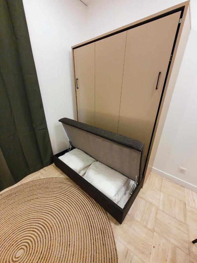 Appartement Premium Dans Une Belle Demeure - Hyper Centre-Ville De رانس المظهر الخارجي الصورة