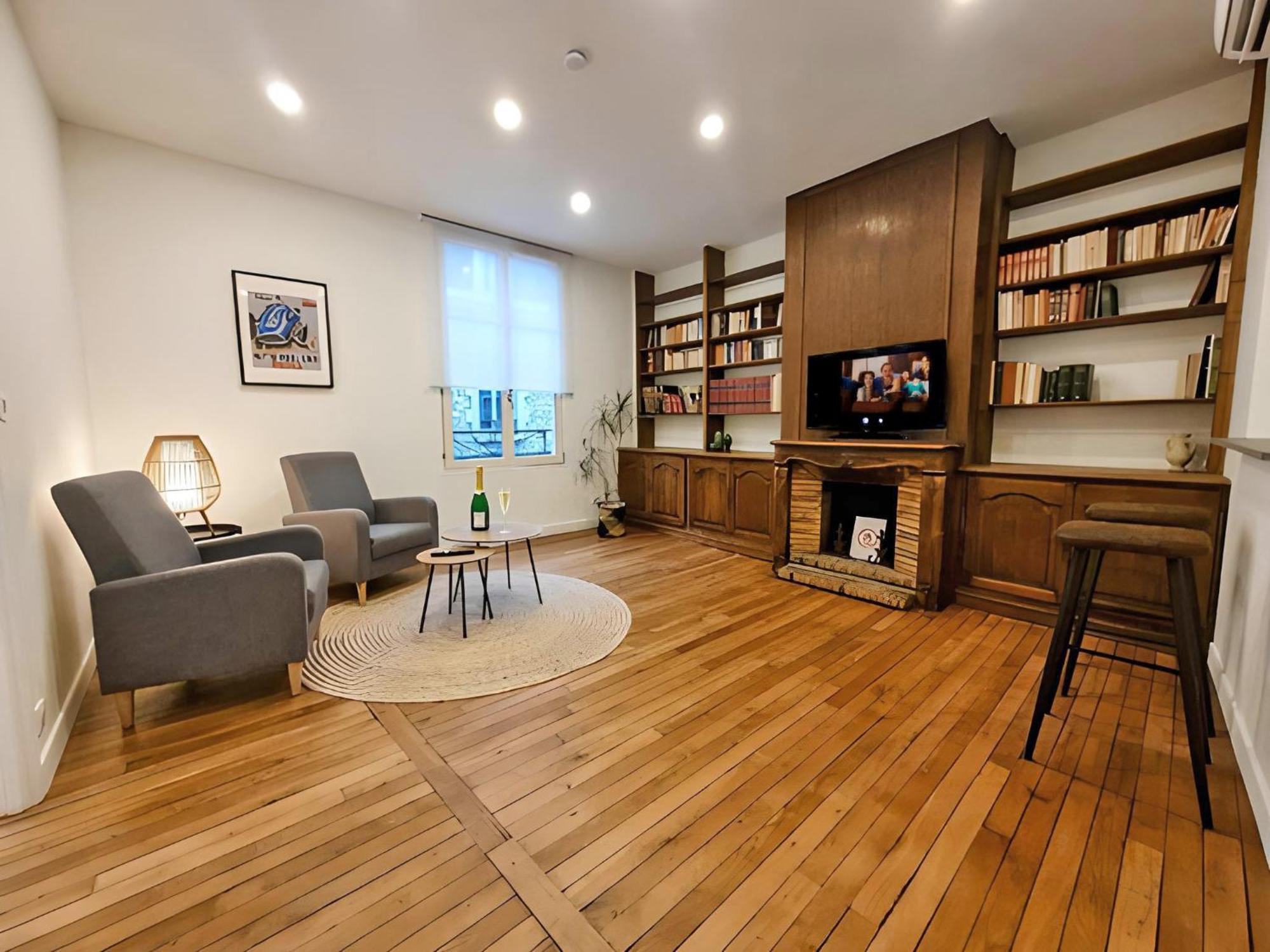 Appartement Premium Dans Une Belle Demeure - Hyper Centre-Ville De رانس المظهر الخارجي الصورة